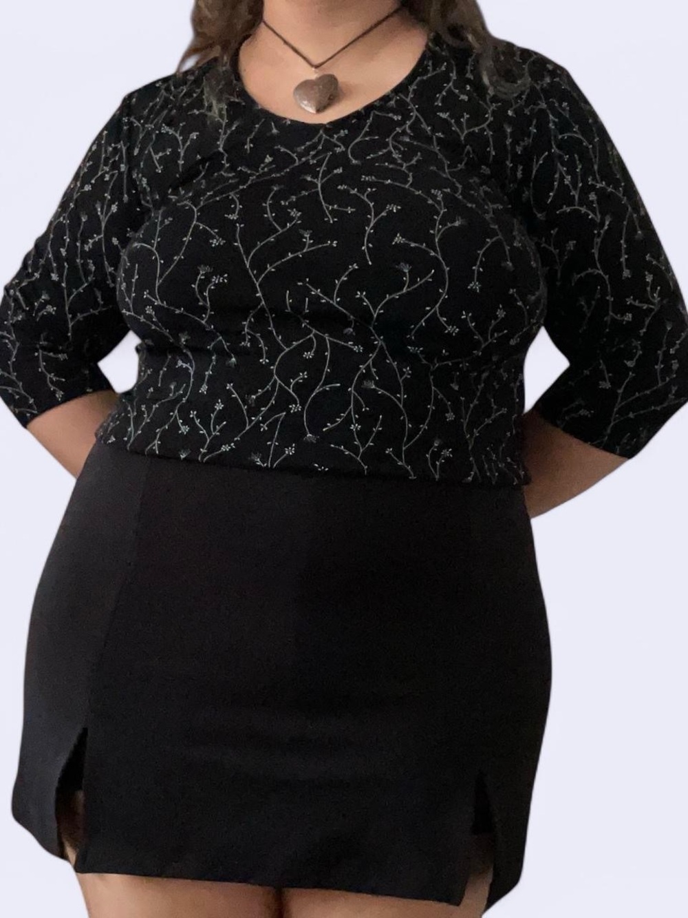 black and white floral print 3/4 sleeve top